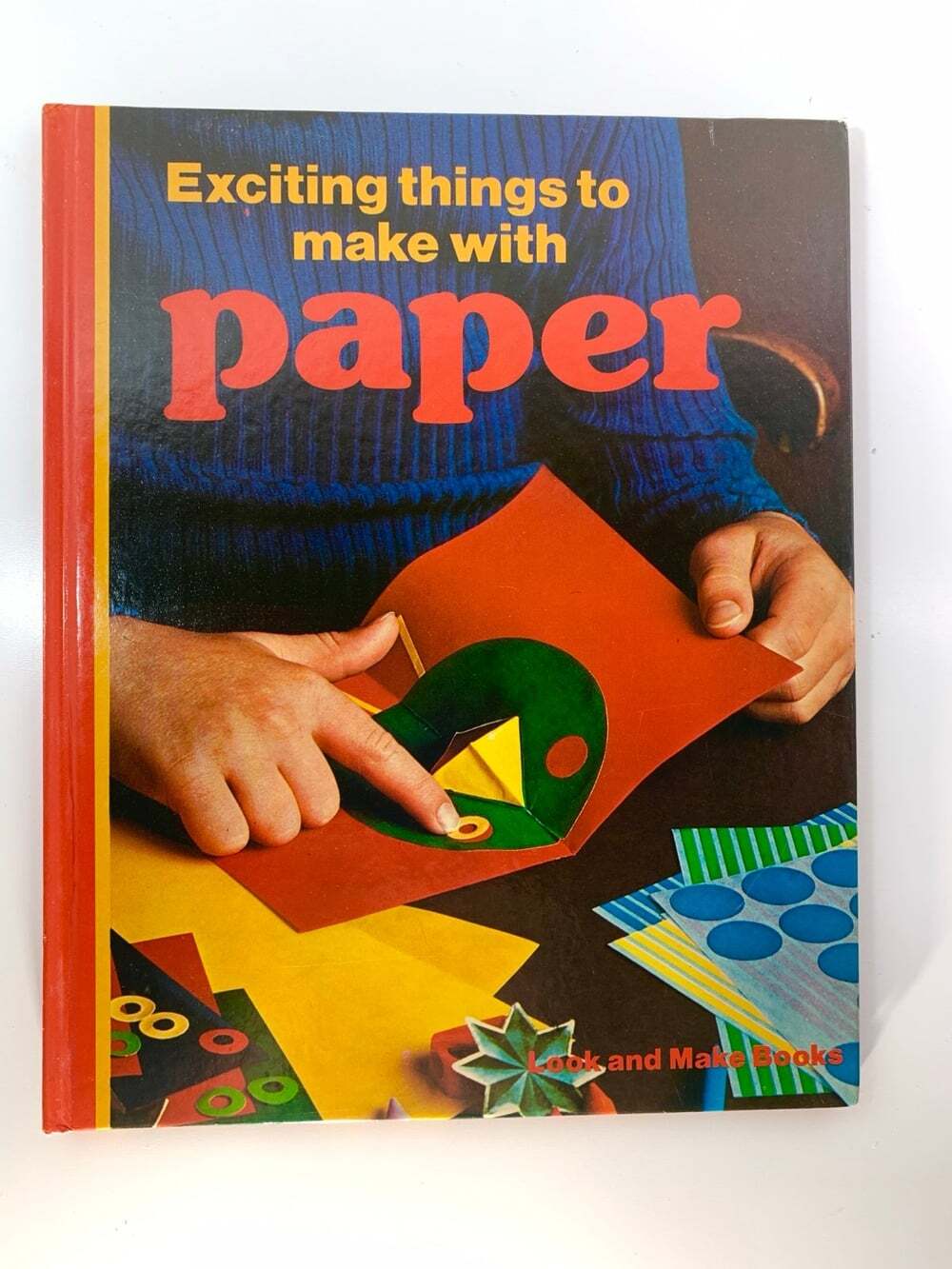 Exciting Things To Make with Paper crafting book by Ruth Thomson